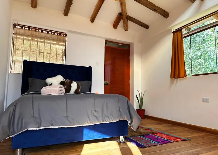 Condor's Nest Bed and breakfast Písac
