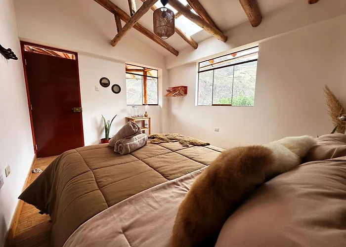Condor's Nest Bed and breakfast